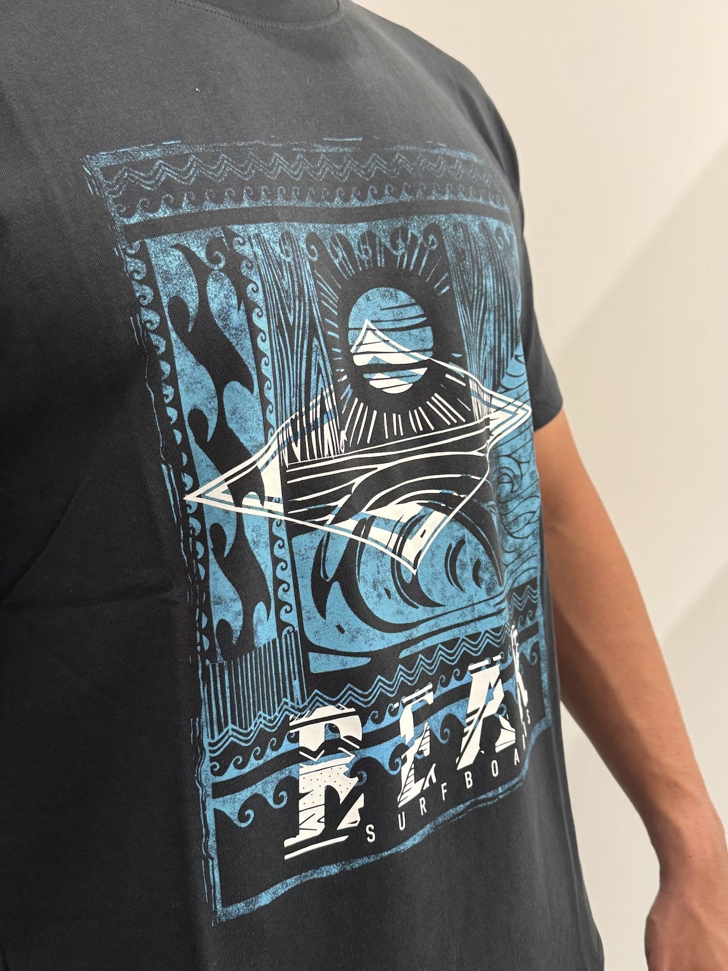 T-shirt Bear stampa tribale