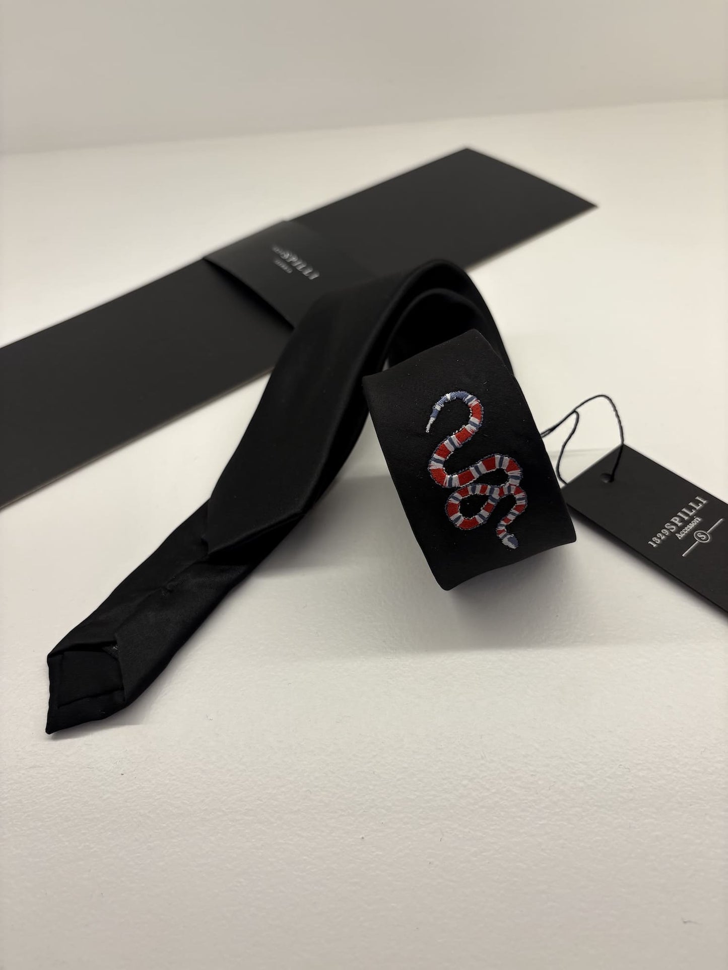 Cravatta luxury stretta nero