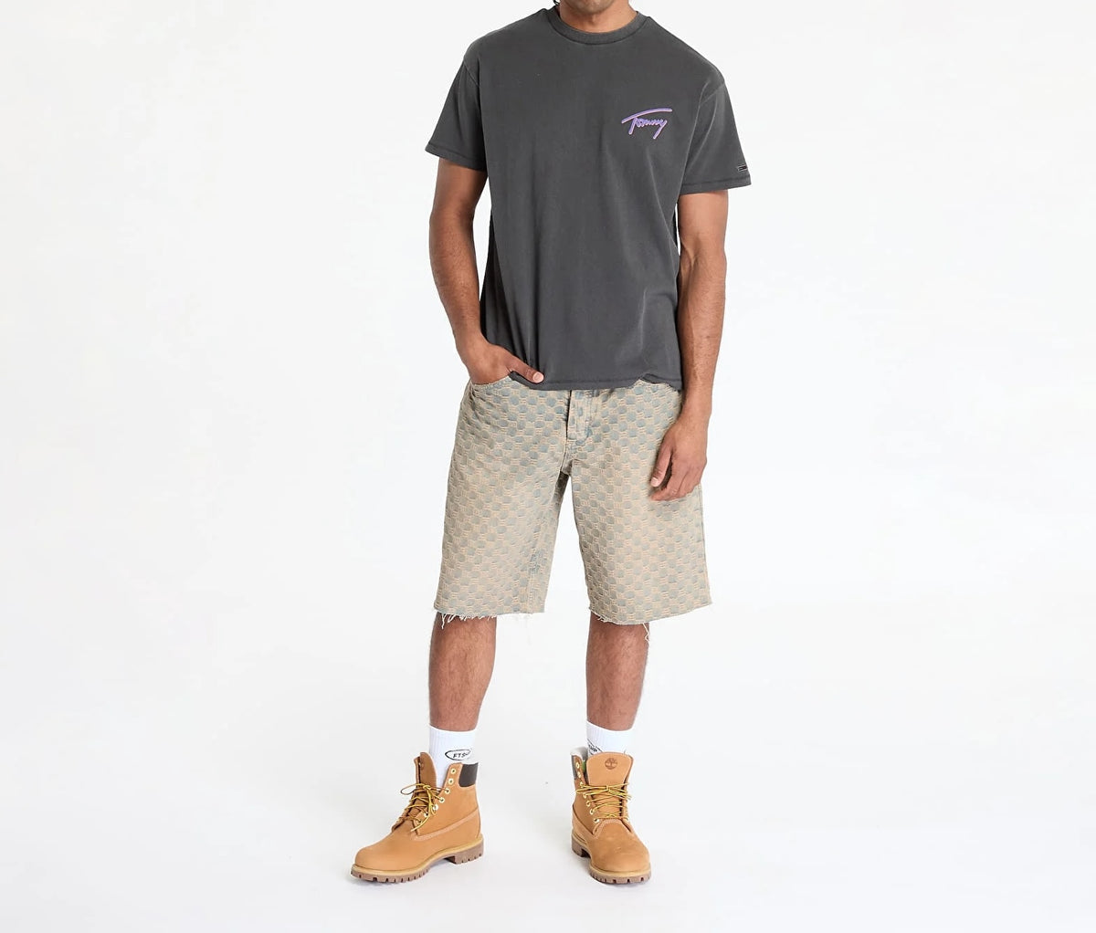 T-shirt relaxed fit con logo grafico Tommy Jeans