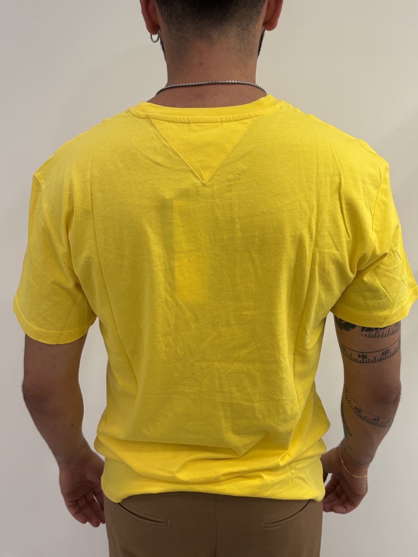 T-shirt Tommy jeans con logo ricamato