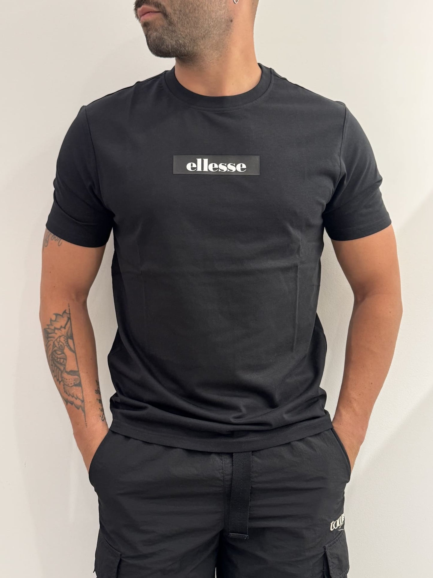 T-shirt Ellesse con stampa centrale