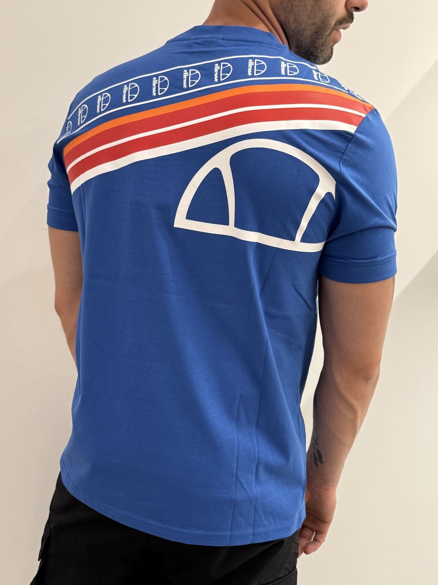 T-shirt Ellesse con stampa sul retro
