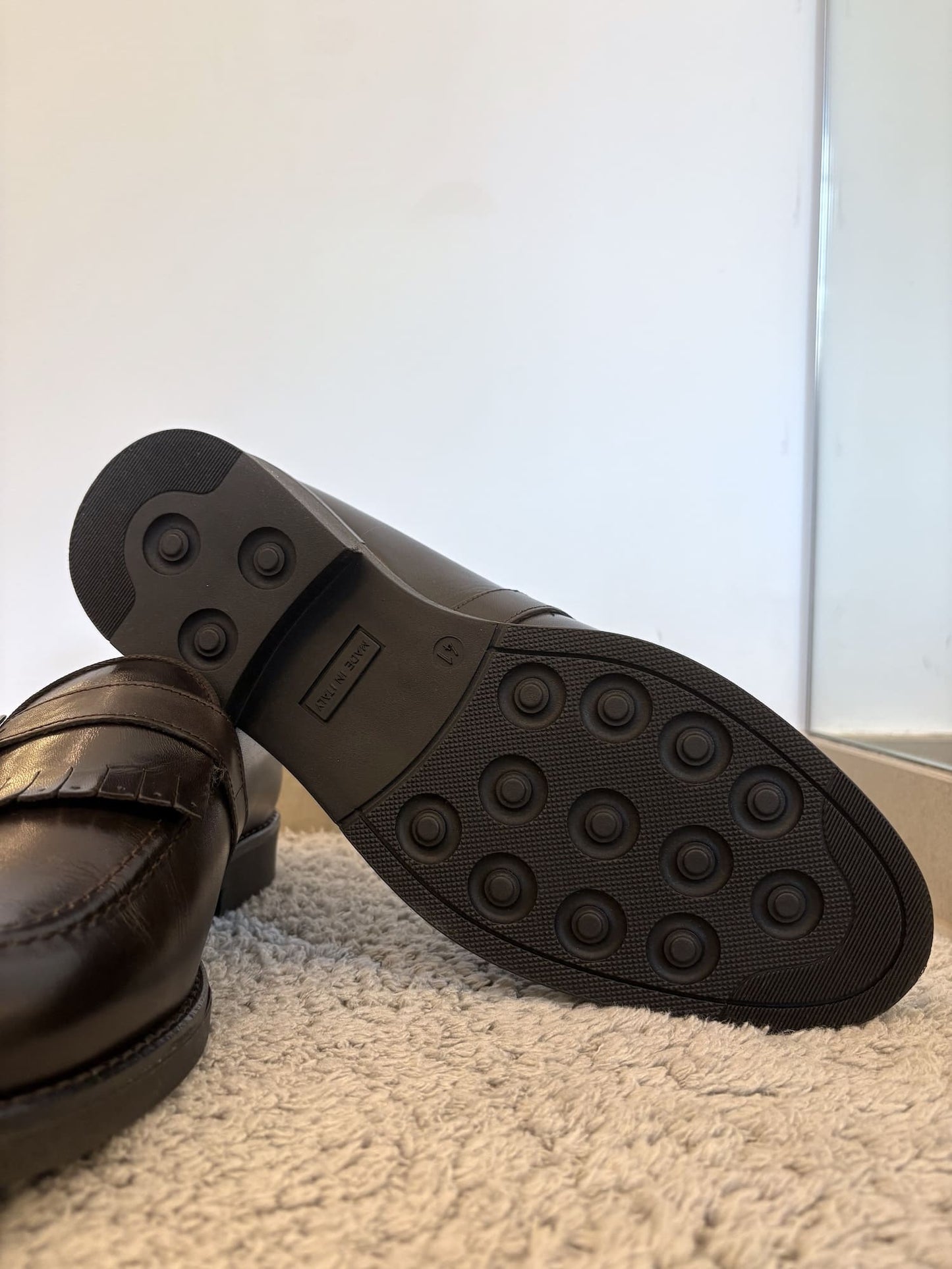 Mocassino Divan con fibbia e frangia