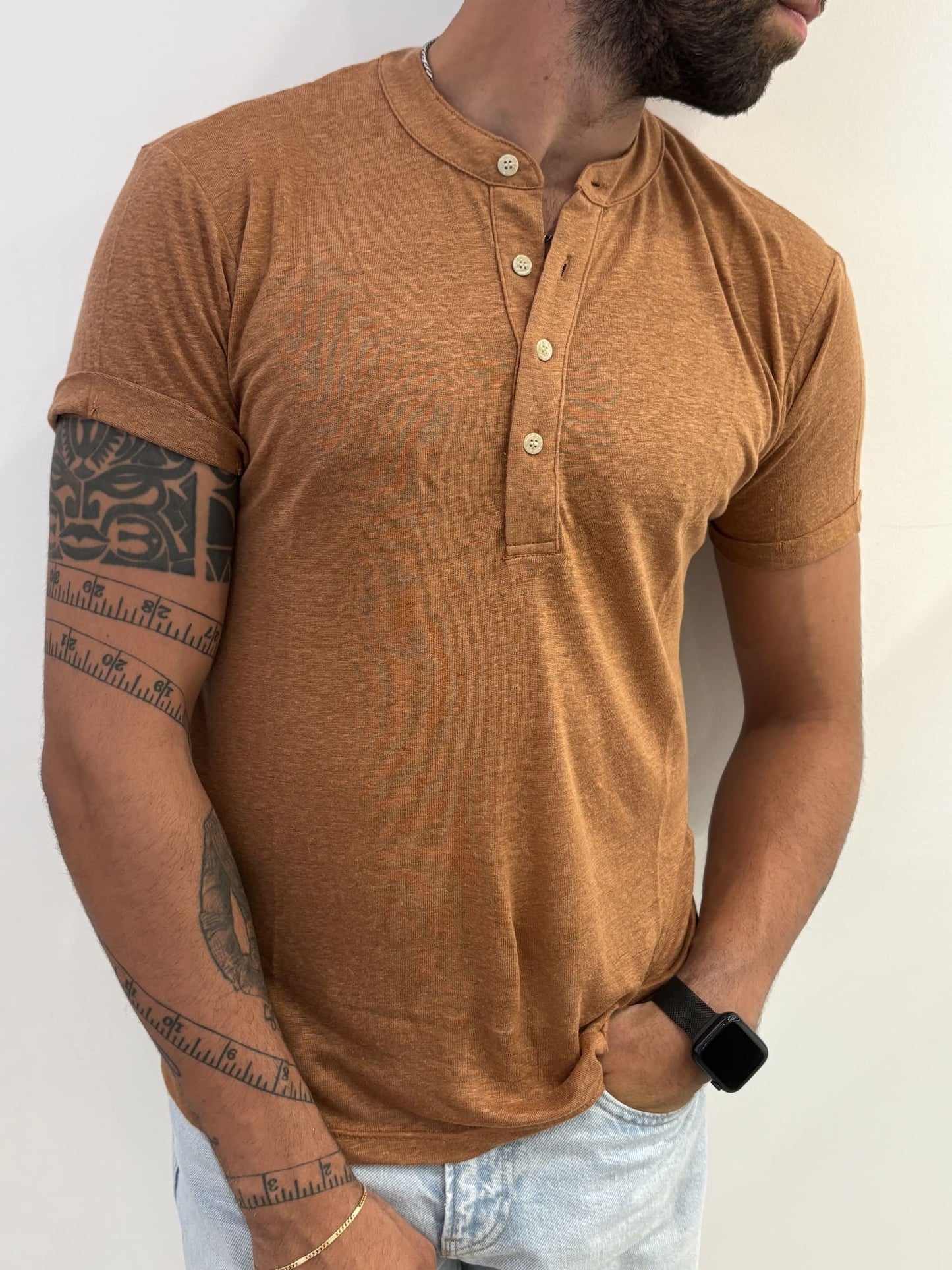 Polo maniche corte con collo alla coreana in lino