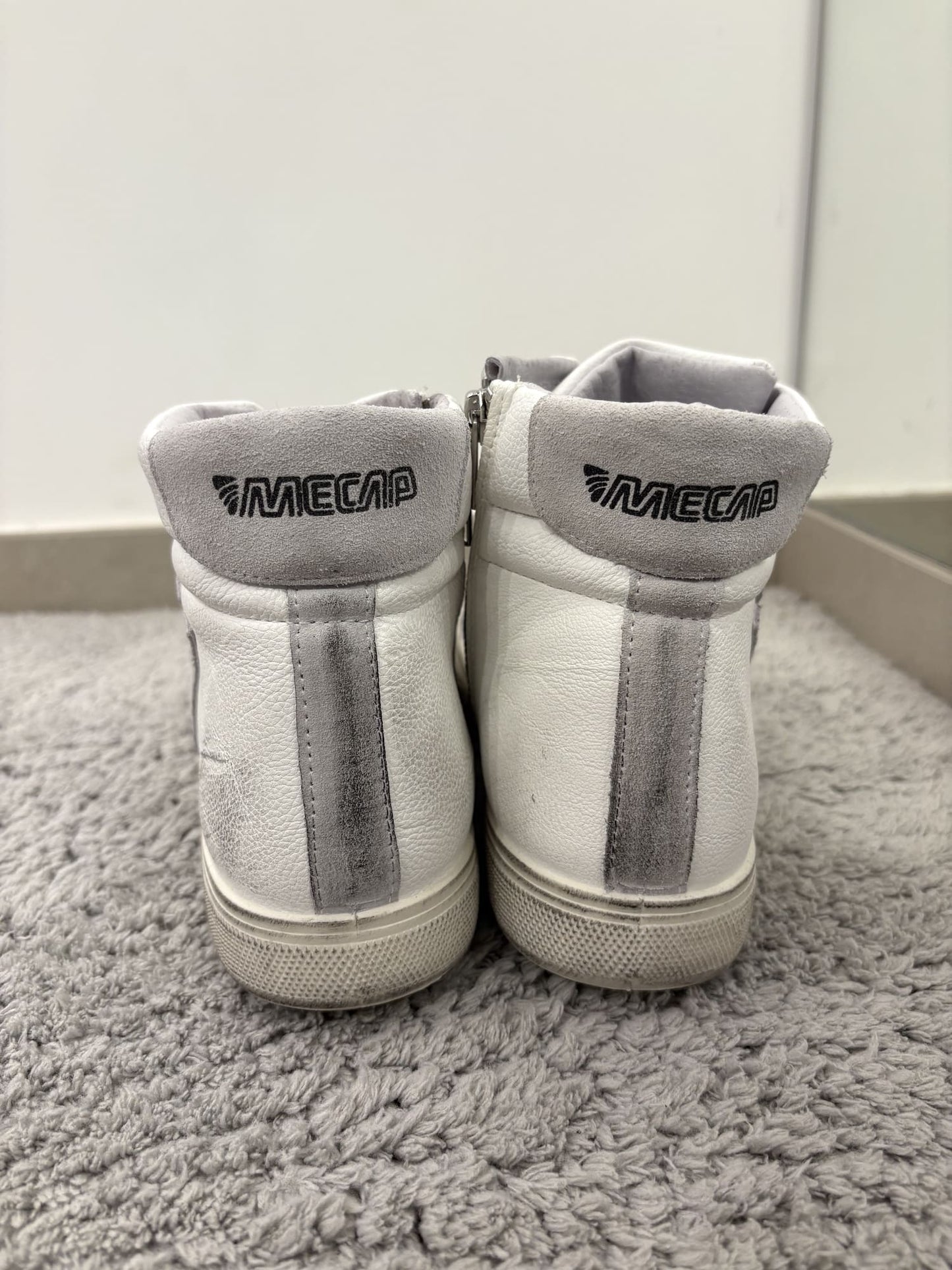 Scarpa Mecap alta Bianco e Grigio