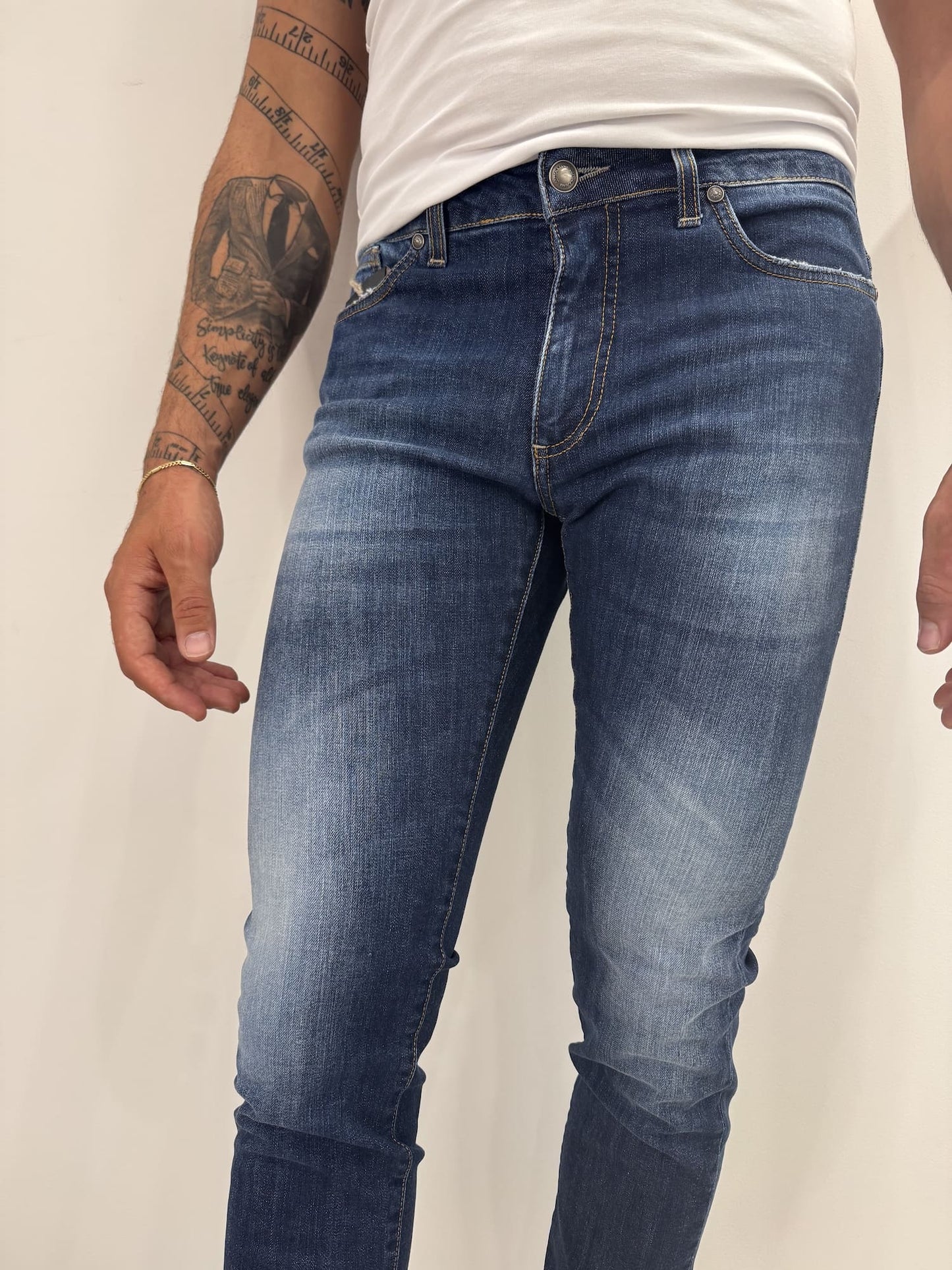 Jeans slim uomo scuro