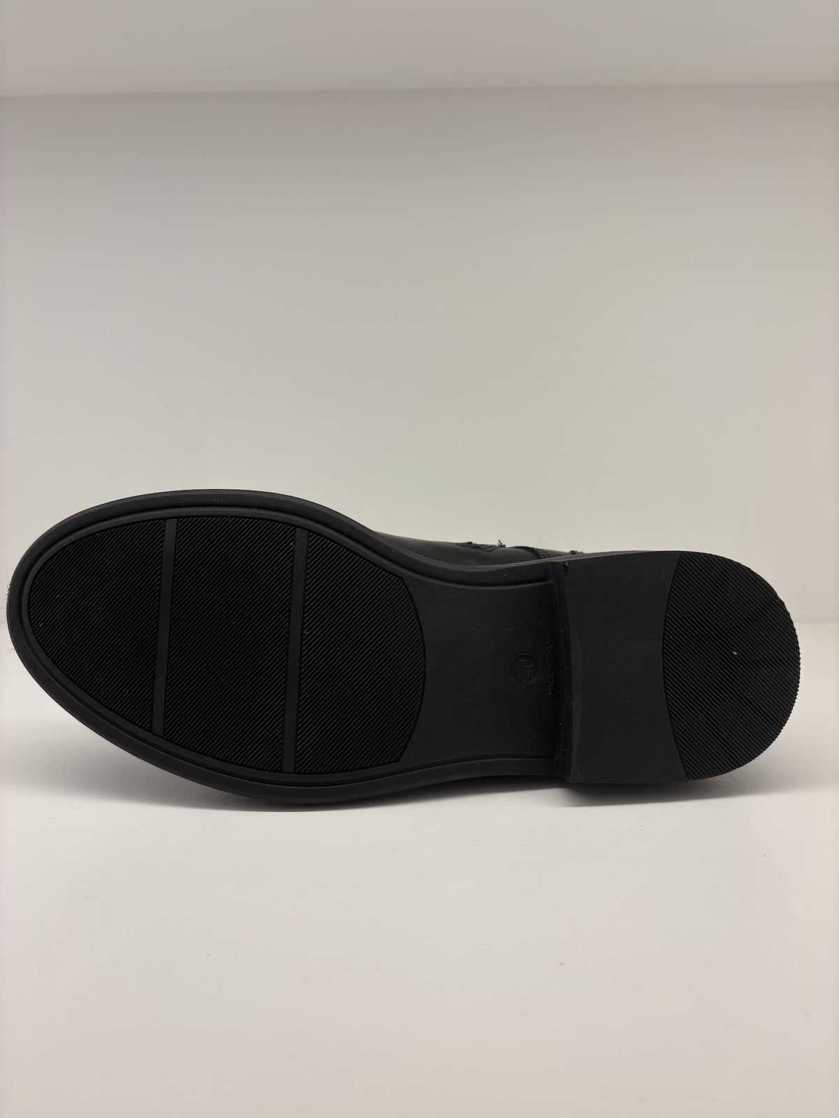 Stivaletto uomo in pelle con cerniera