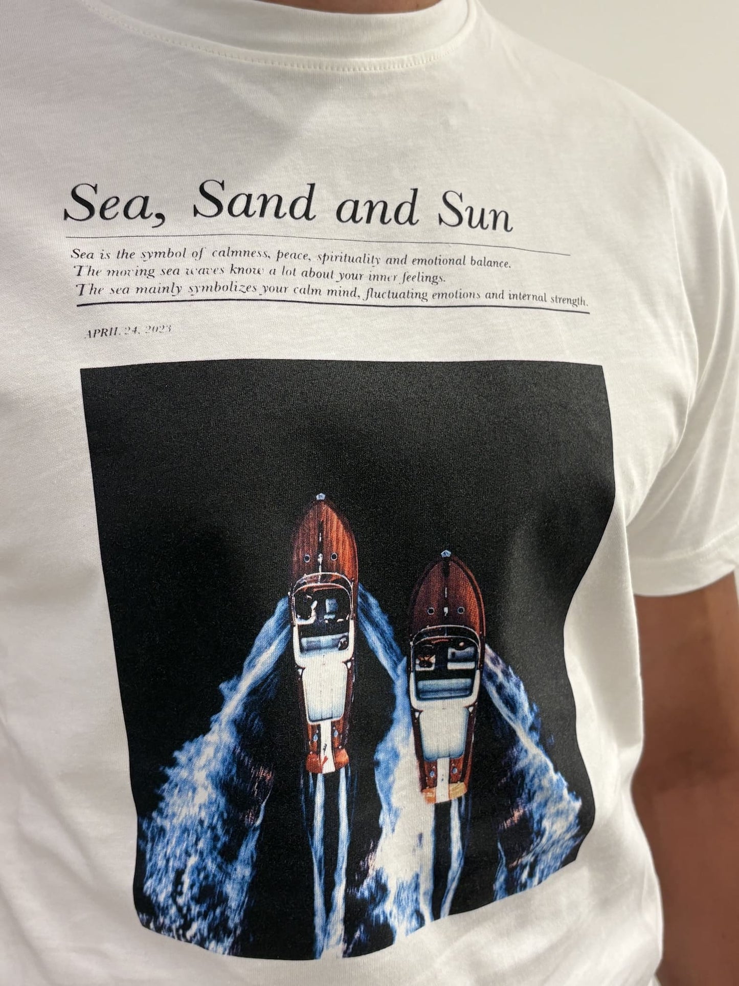 T-shirt Out/Fit con stampa