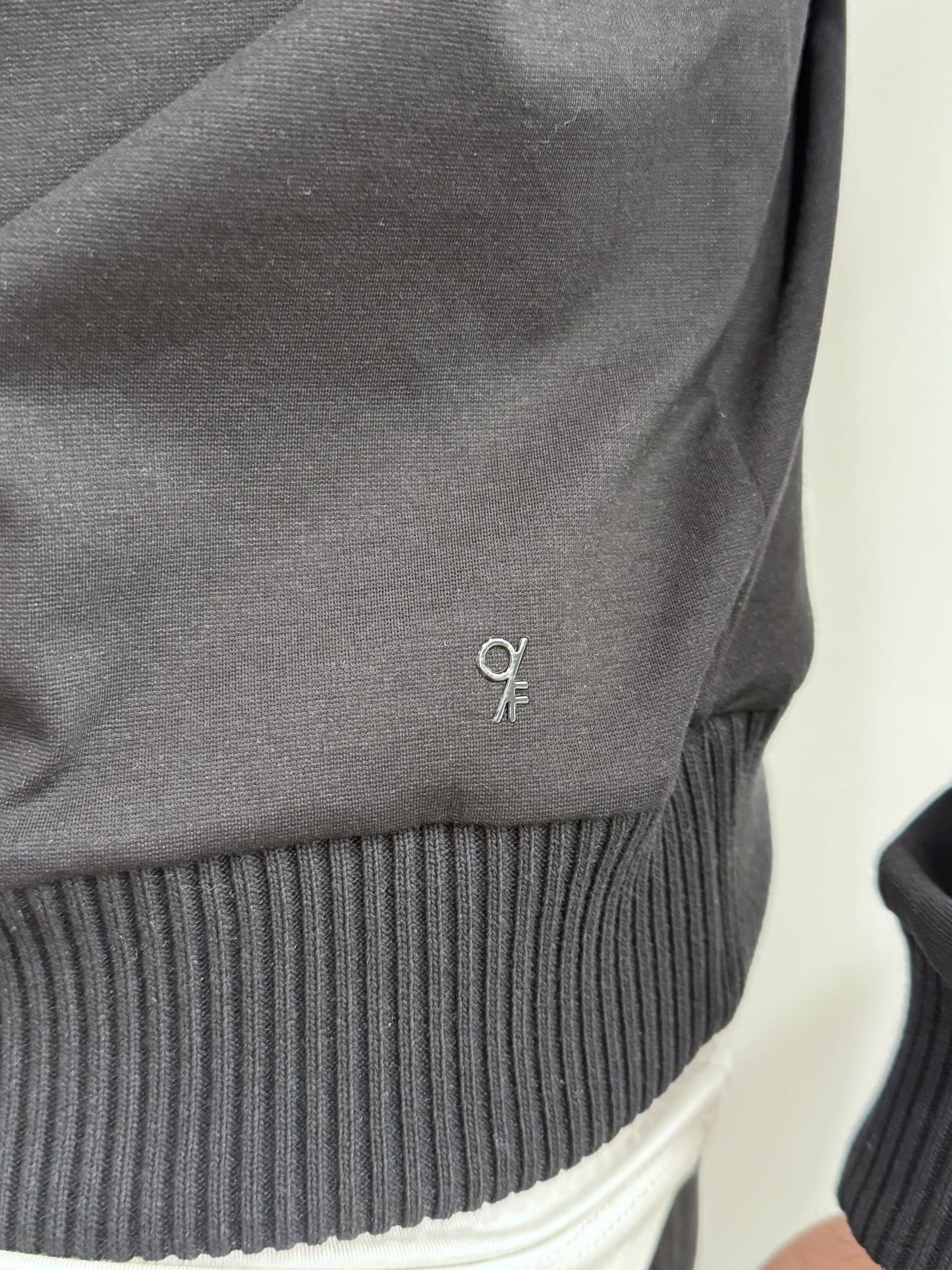 Felpa girocollo con bordi a coste