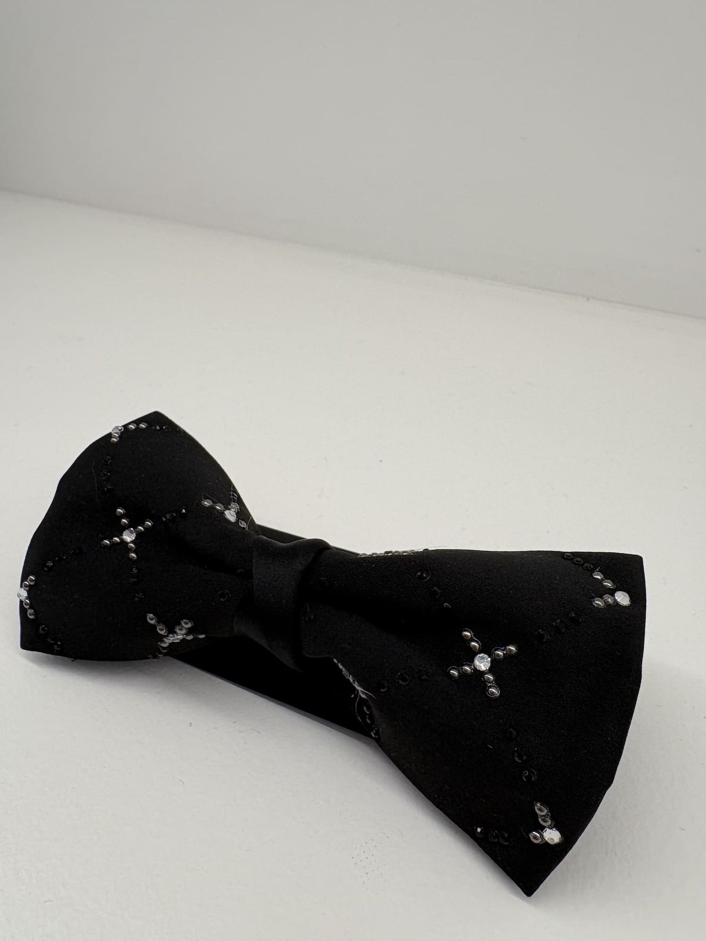 Papillon raso nero motivo