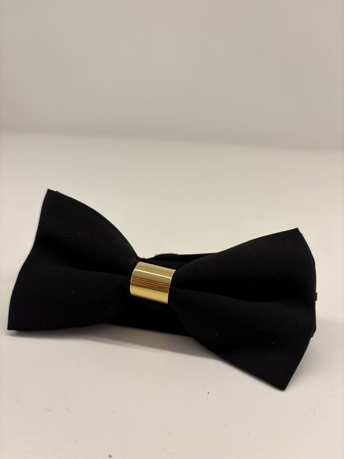 Papillon raso nero