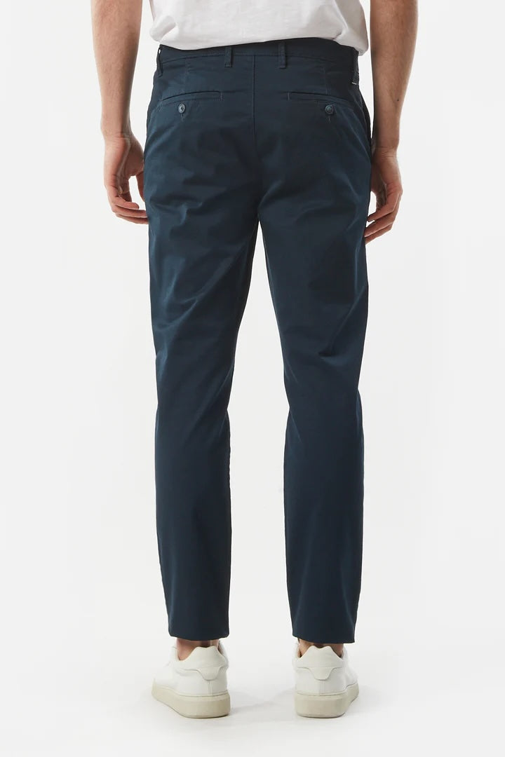 Pantaloni chinos basic