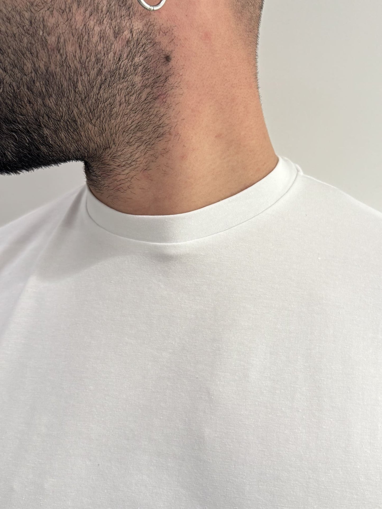 T-shirt basic elasticizzata