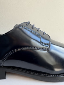 Scarpa stringata elegante abrasivata