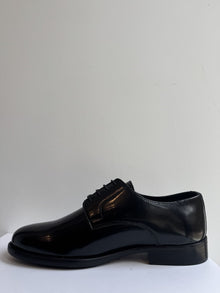 Scarpa stringata elegante abrasivata