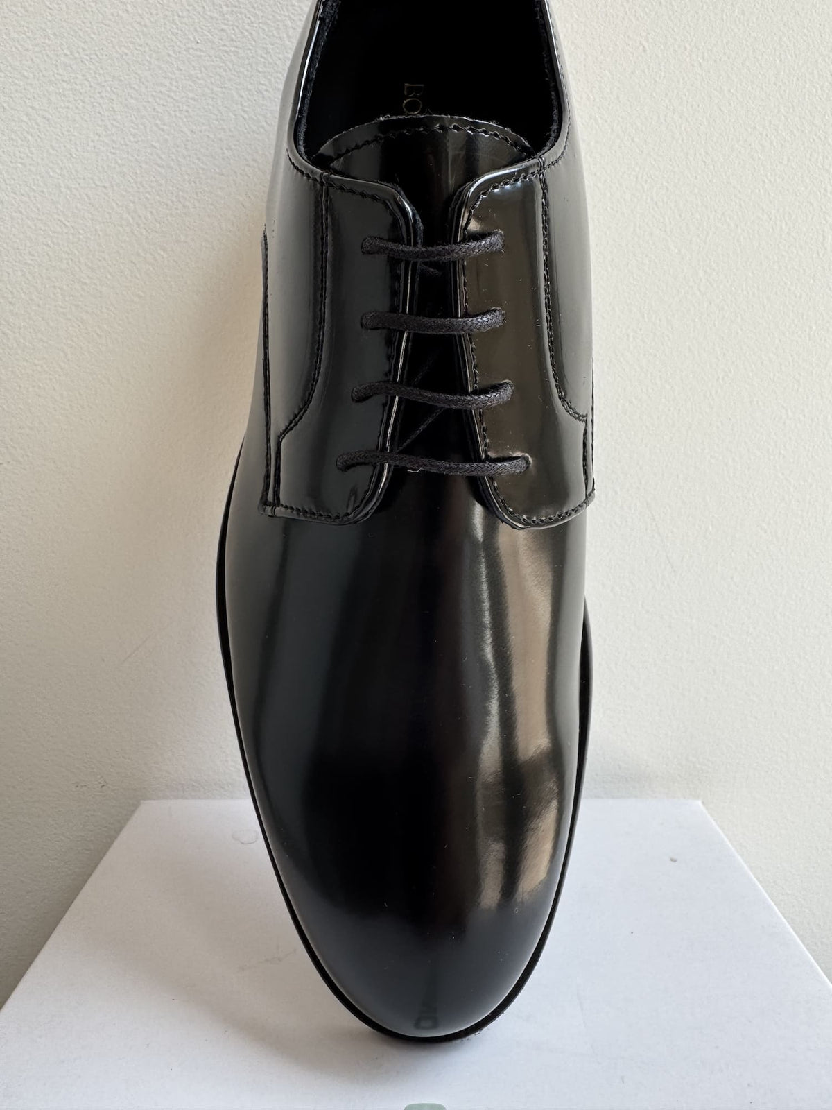 Scarpa stringata elegante abrasivata