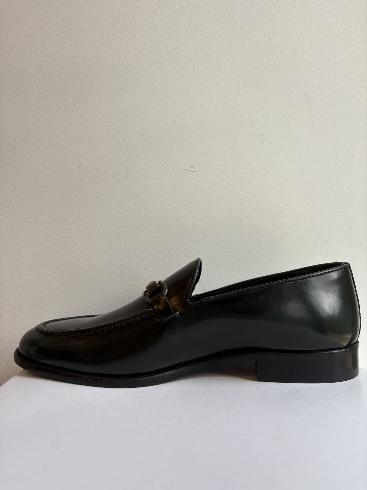 Mocassino uomo con riflessi verde