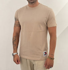 T-shirt Tommy Jeans in cotone stampata