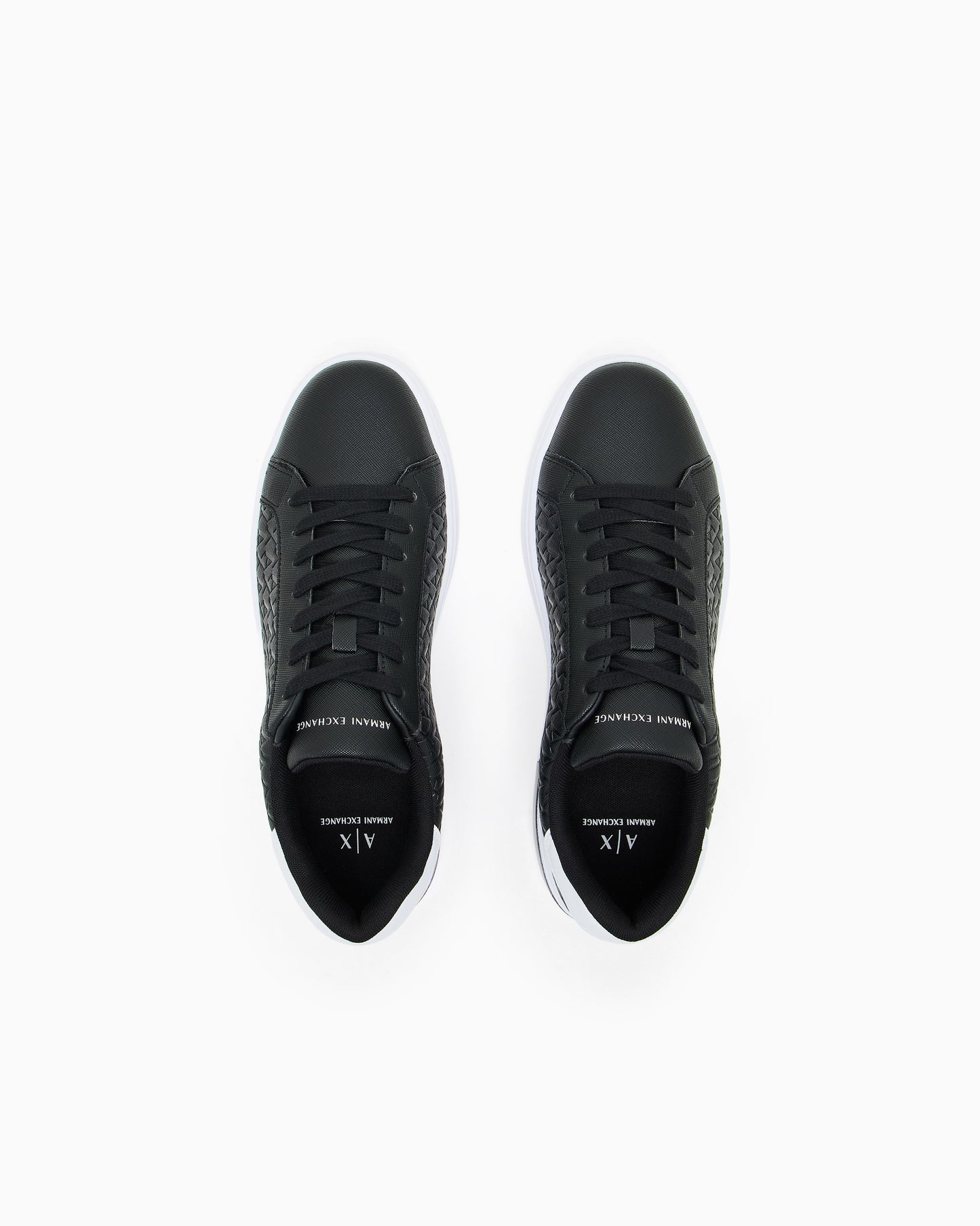 Sneakers London effetto saffiano con suola in gomma