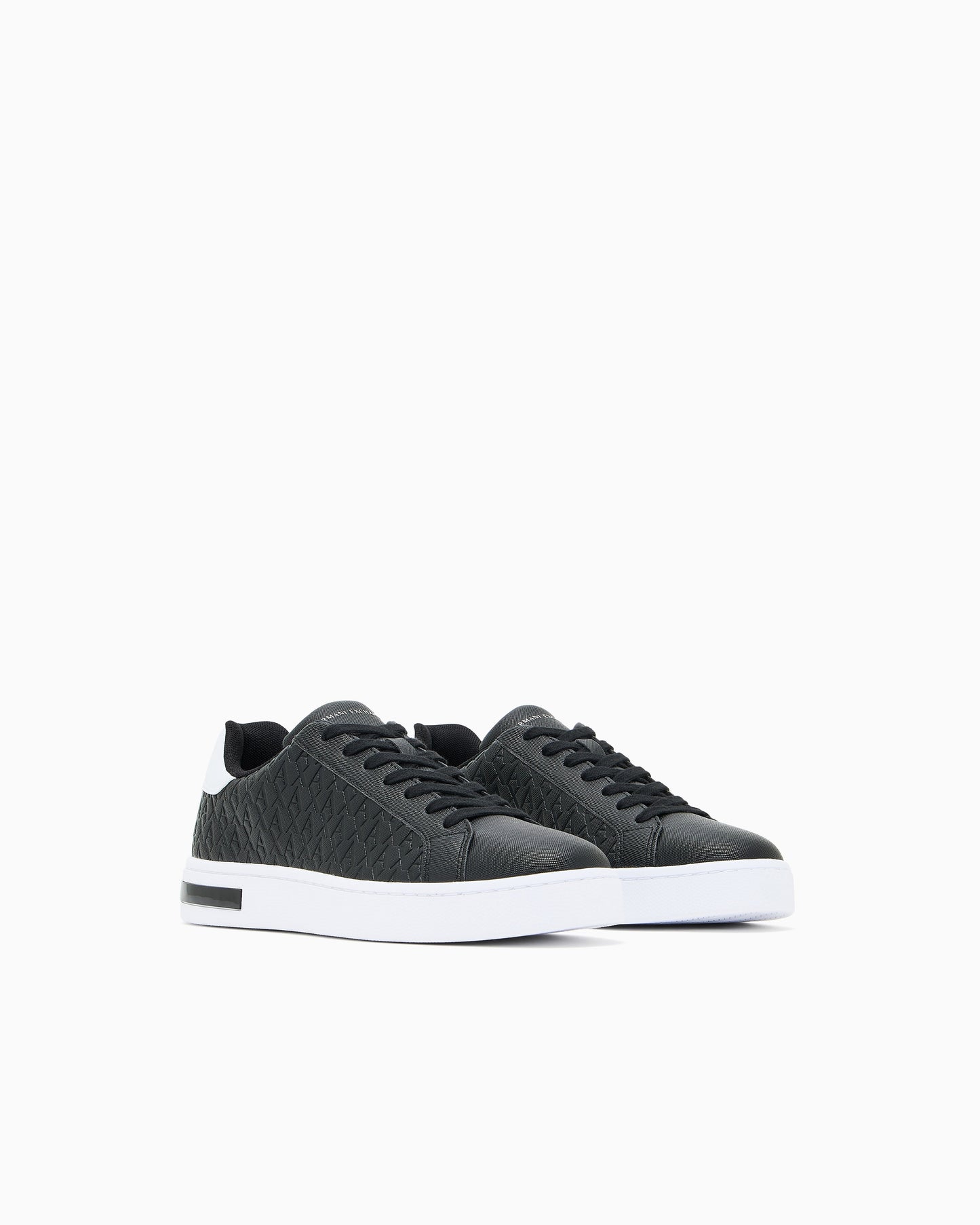 Sneakers London effetto saffiano con suola in gomma