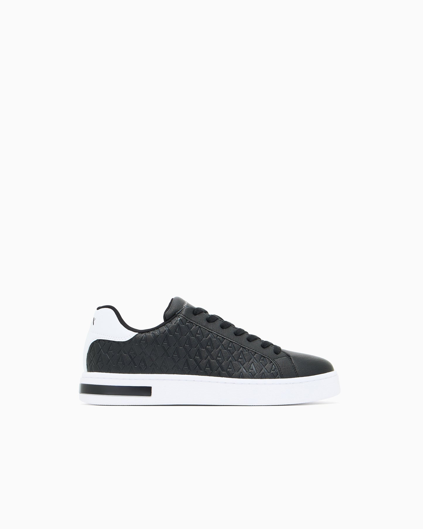 Sneakers London effetto saffiano con suola in gomma