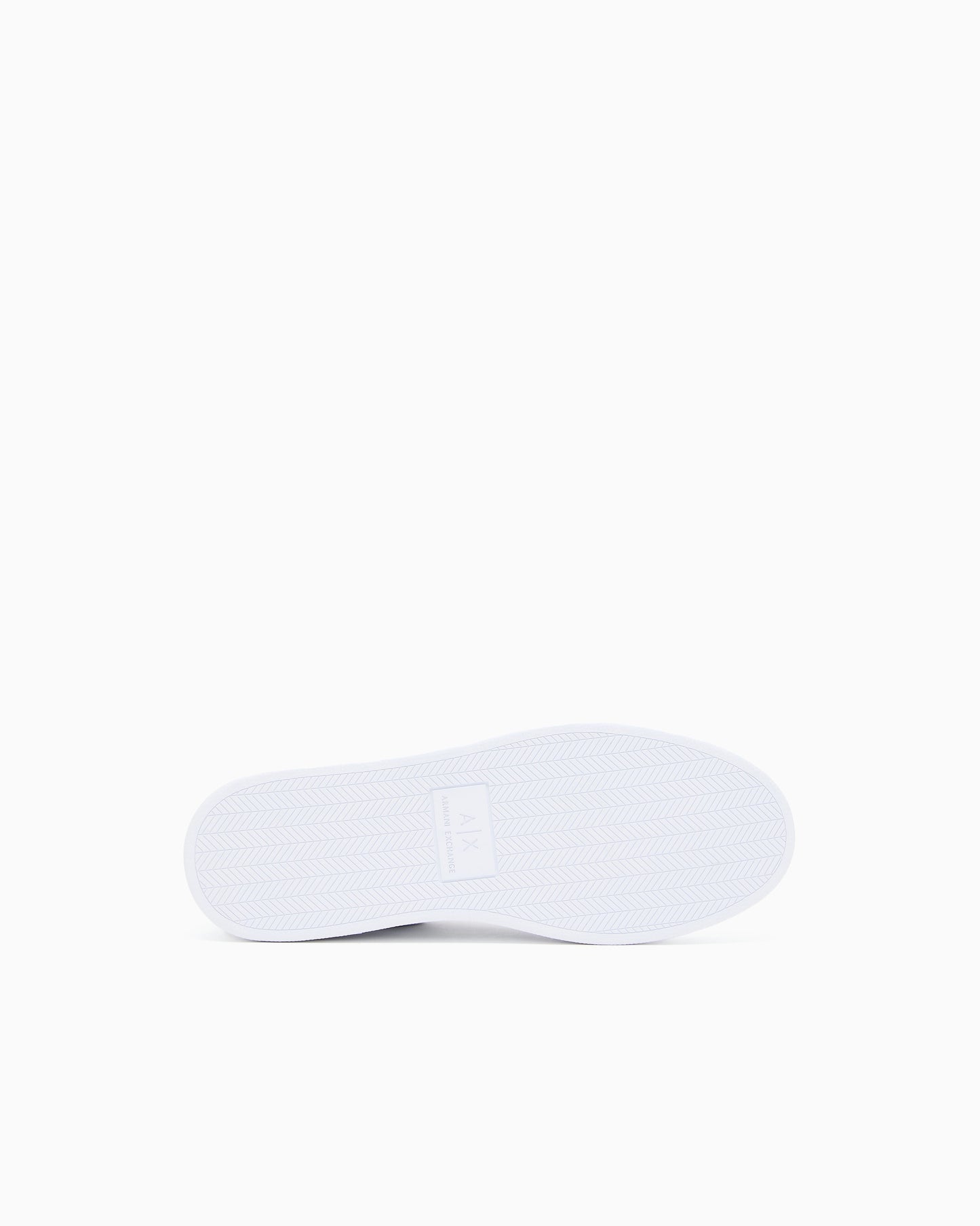 Sneakers stringate in pelle con suola in gomma