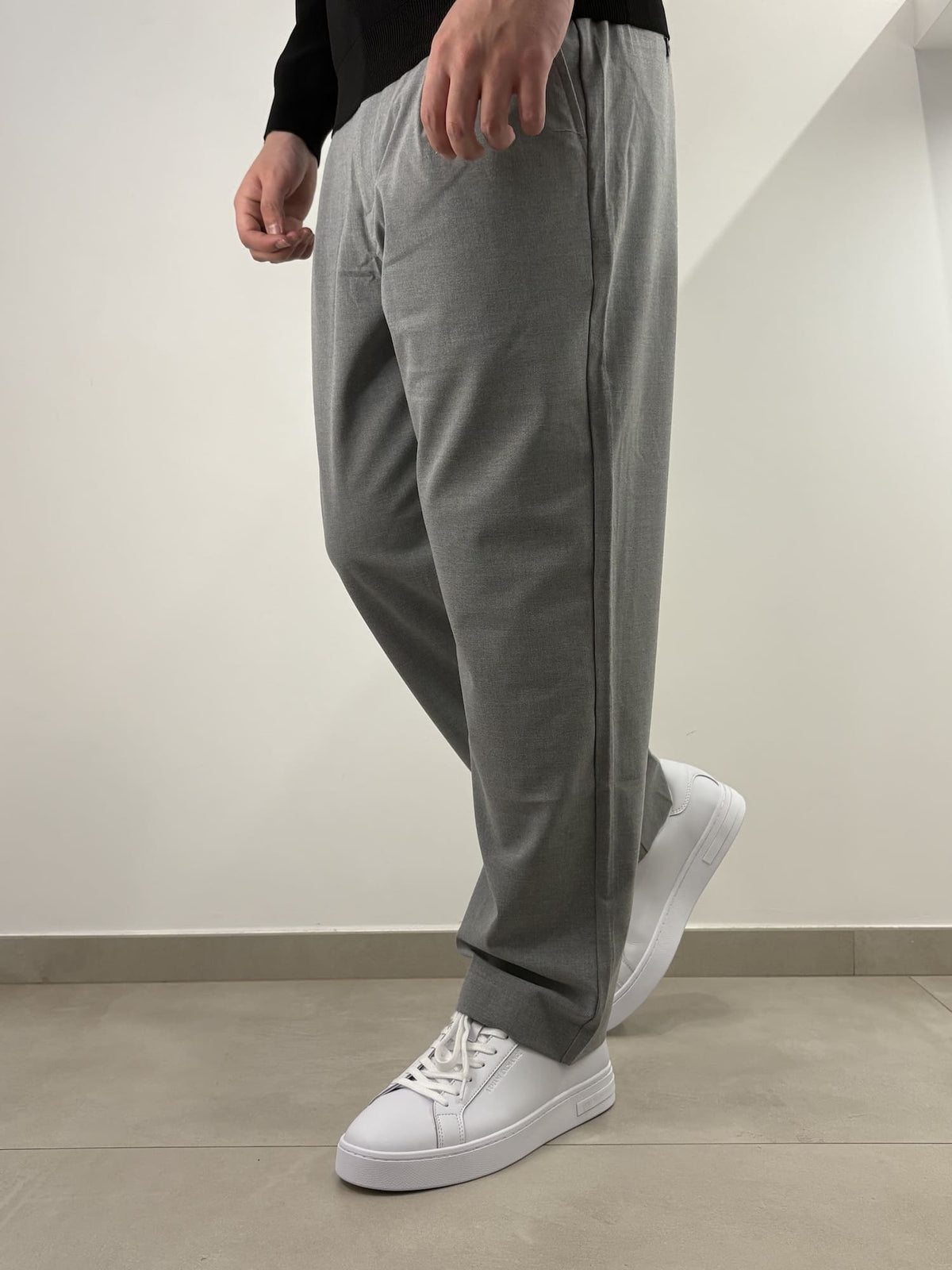 Pantalone semi elegante con elastico in vita