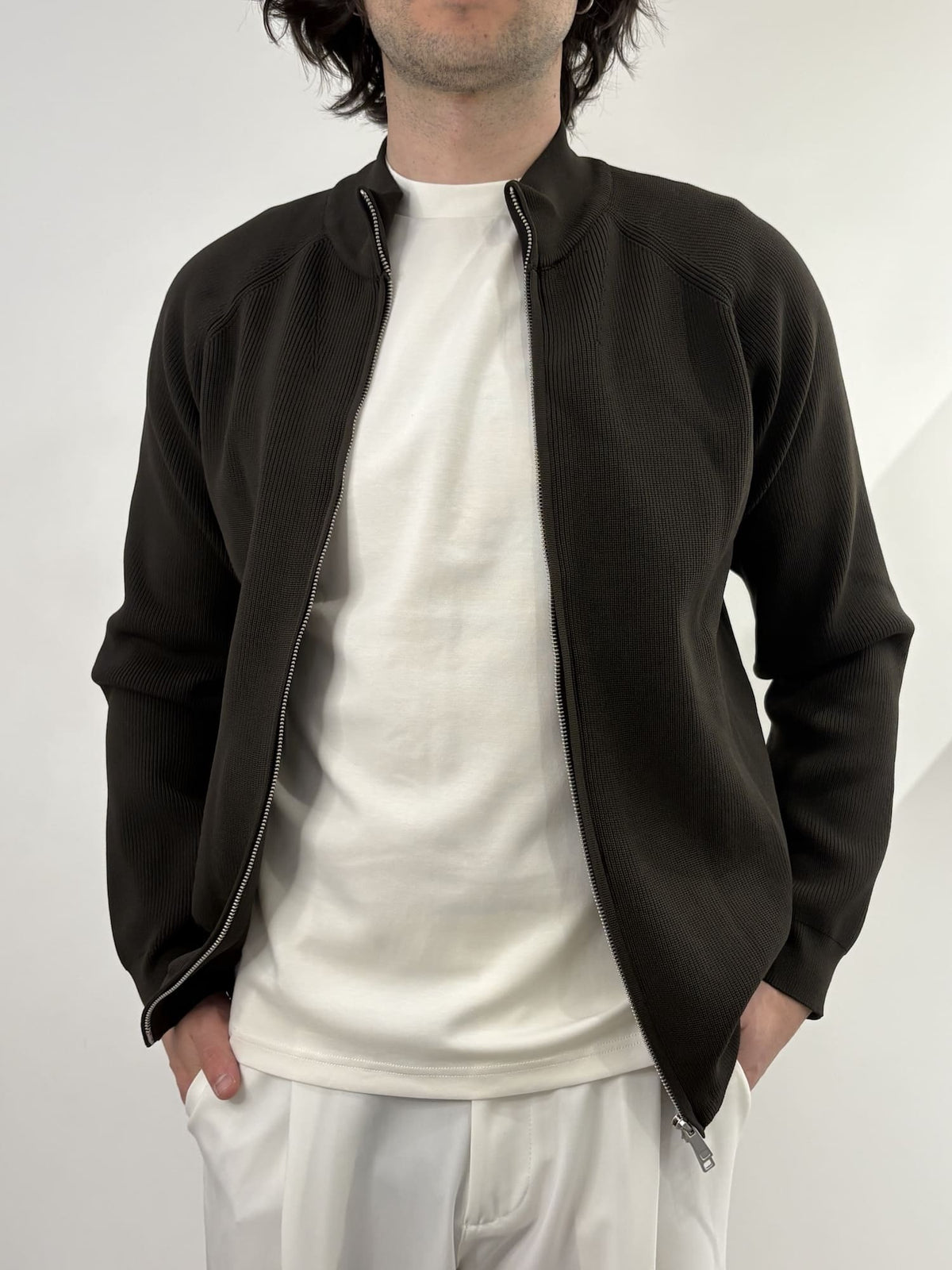 Maglione full zip con colletto alto