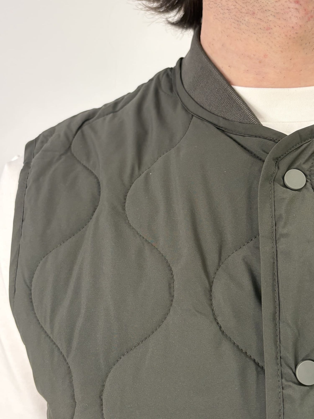 Gilet traforato imbottito