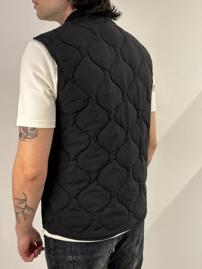 Gilet traforato imbottito