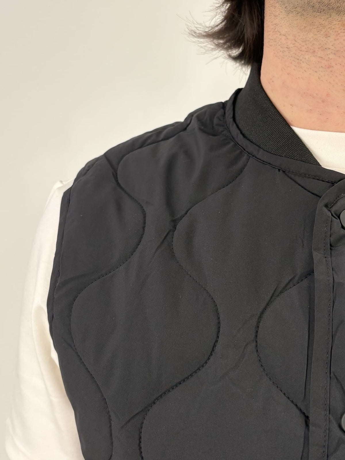 Gilet traforato imbottito