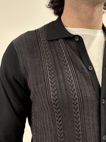 Cardigan con bottoni e collo a camicia