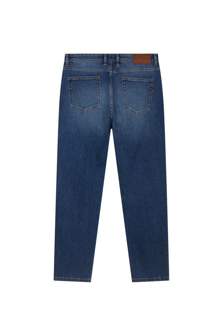 Jeans 5 tasche regular fit lavaggio medio Prezzo normale