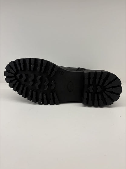 Anfibio in pelle con fondo a carro armato