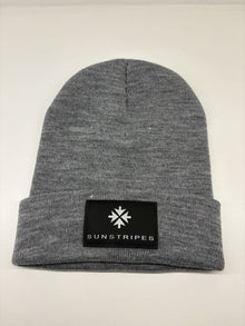 Cappello Sunstripes con risvolto grigio