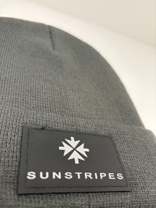 Cappello Sunstripes con risvolto antracite