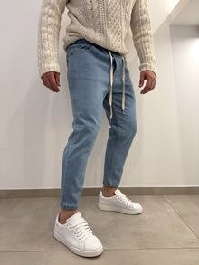 Jeans basic con molla