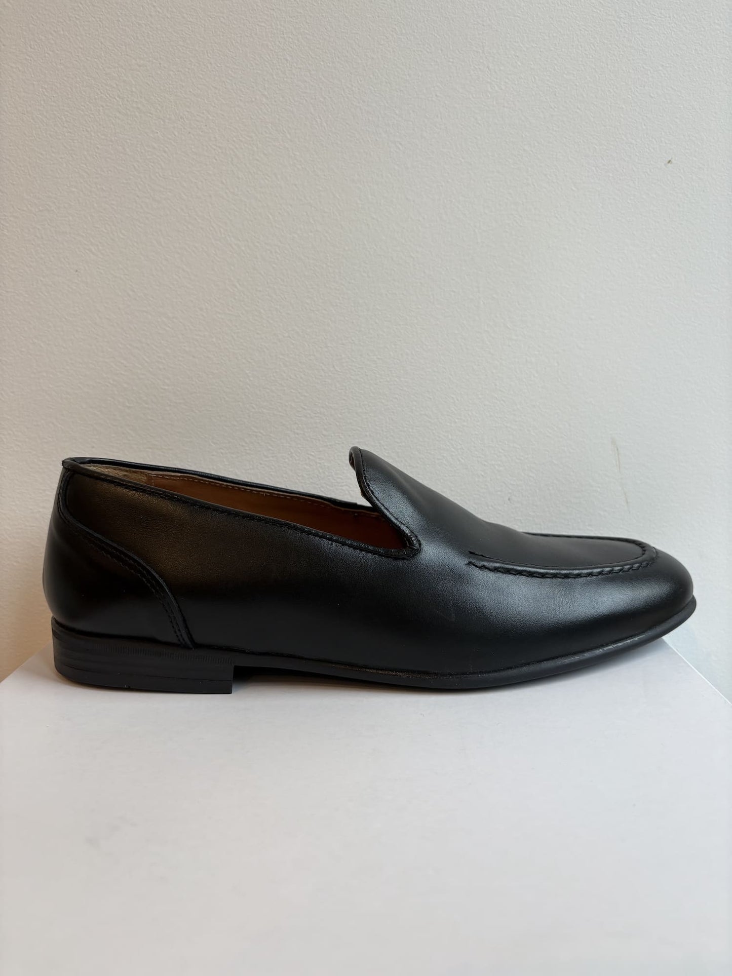 Mocassino basic in pelle fondo gomma