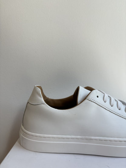 Sneakers bianca in pelle liscia