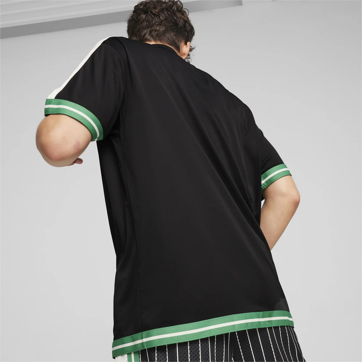 T-shirt puma con bottoni