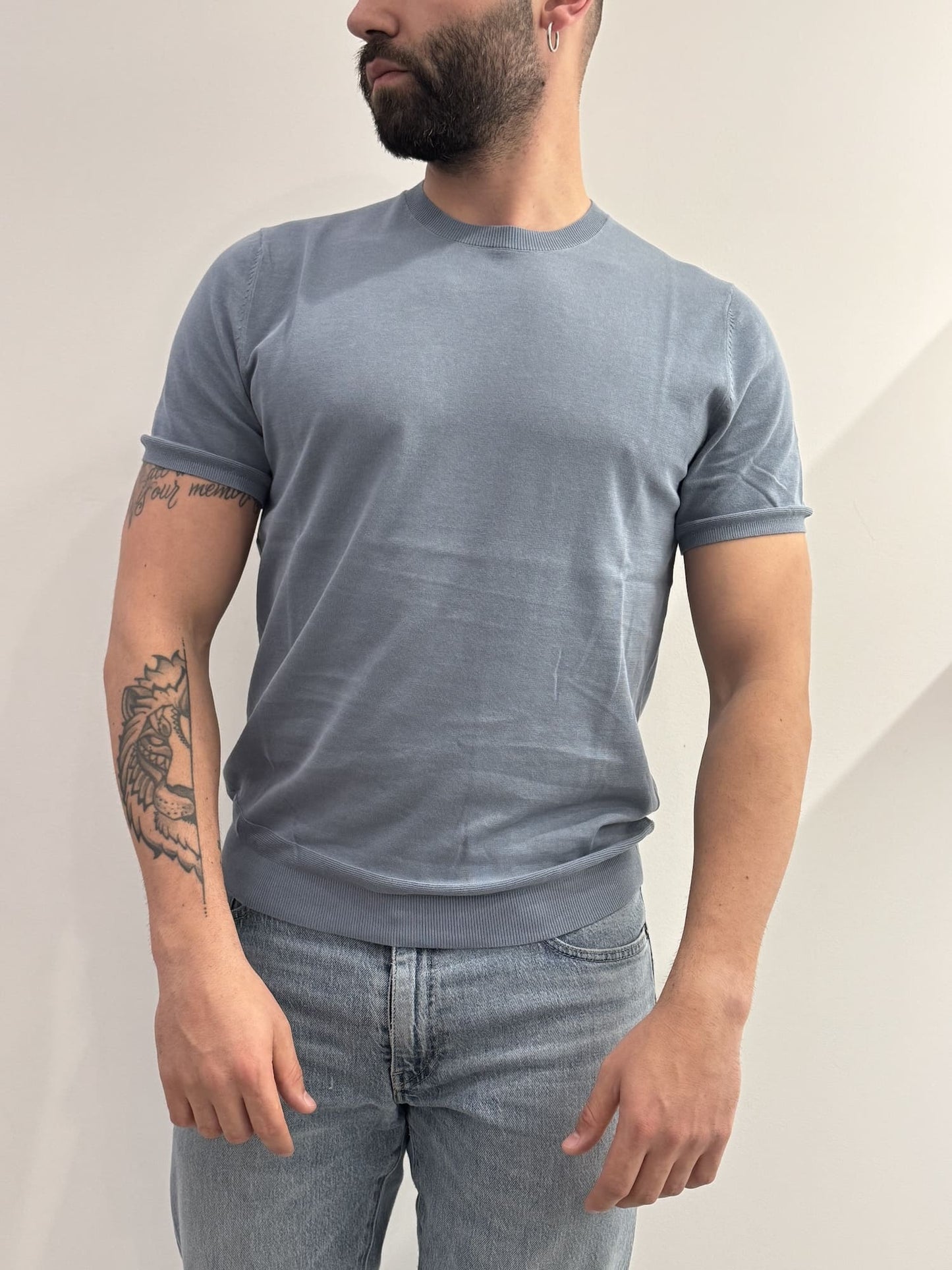 T-shirt in filo girocollo extrafine