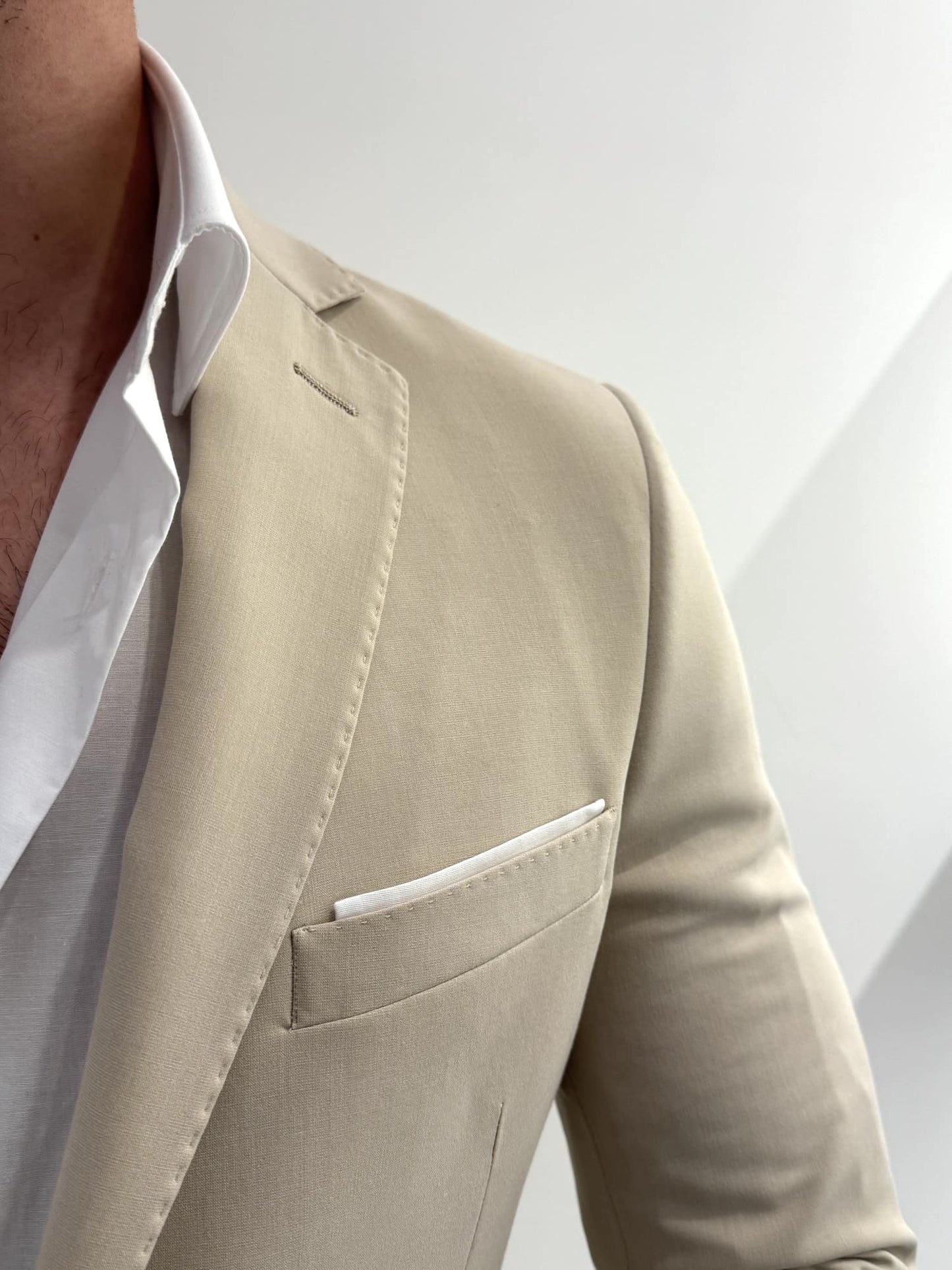 Abito slim uomo beige