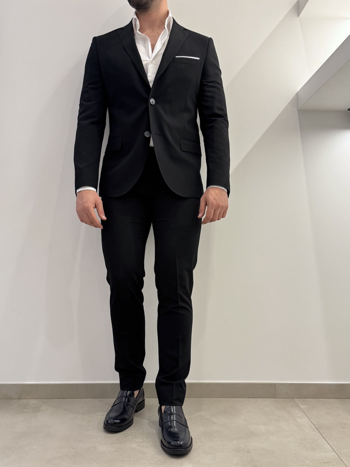 Abito slim uomo nero