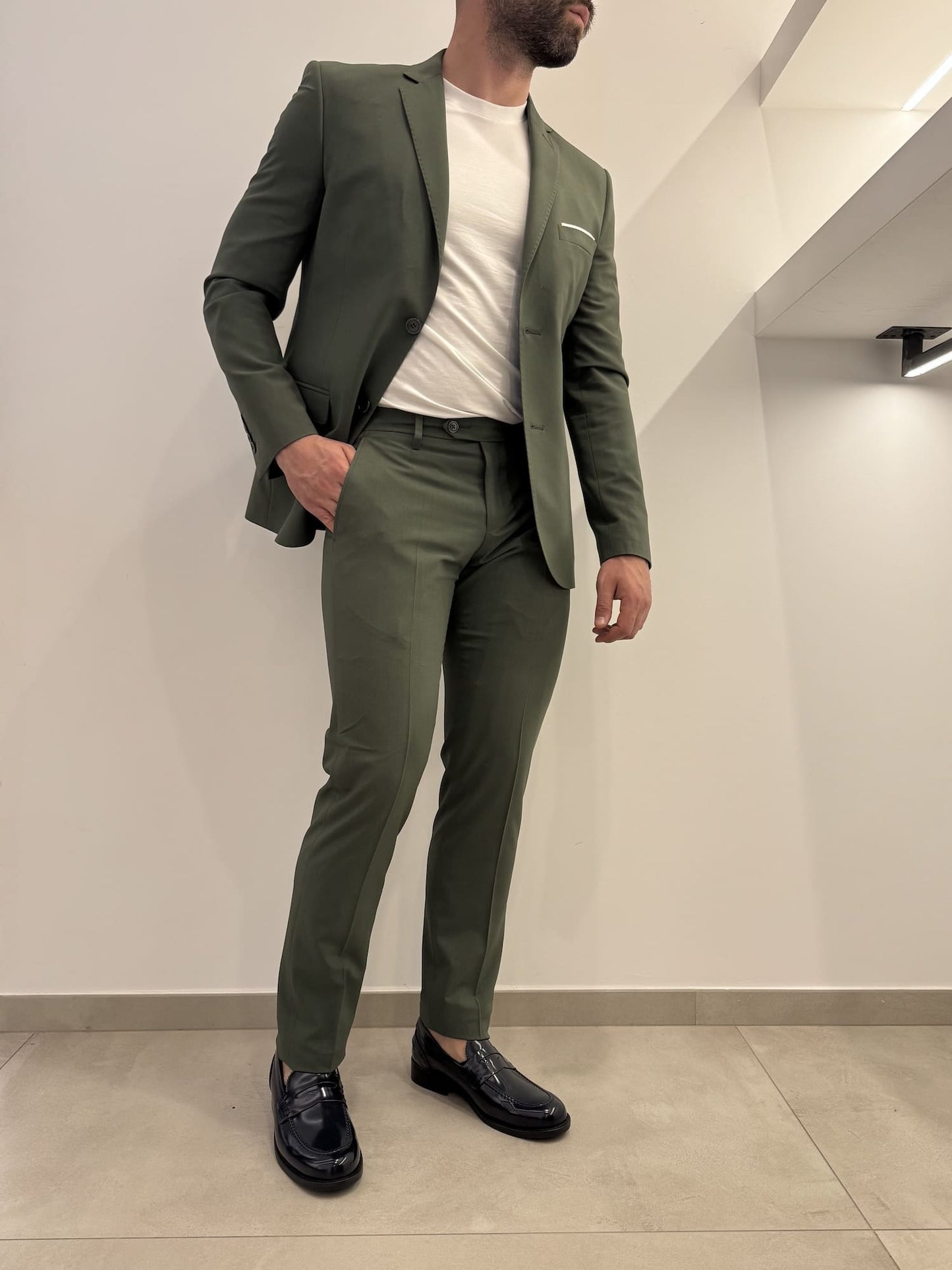 Abito slim uomo nero