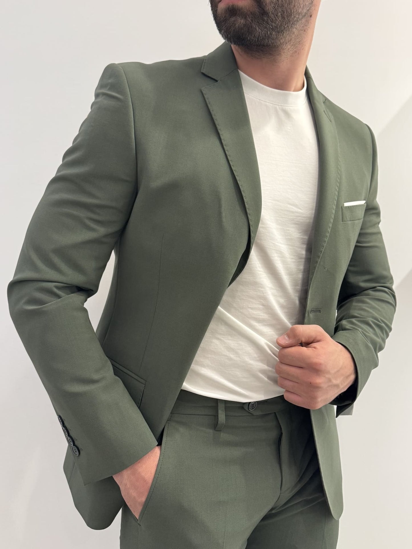 Abito slim uomo nero