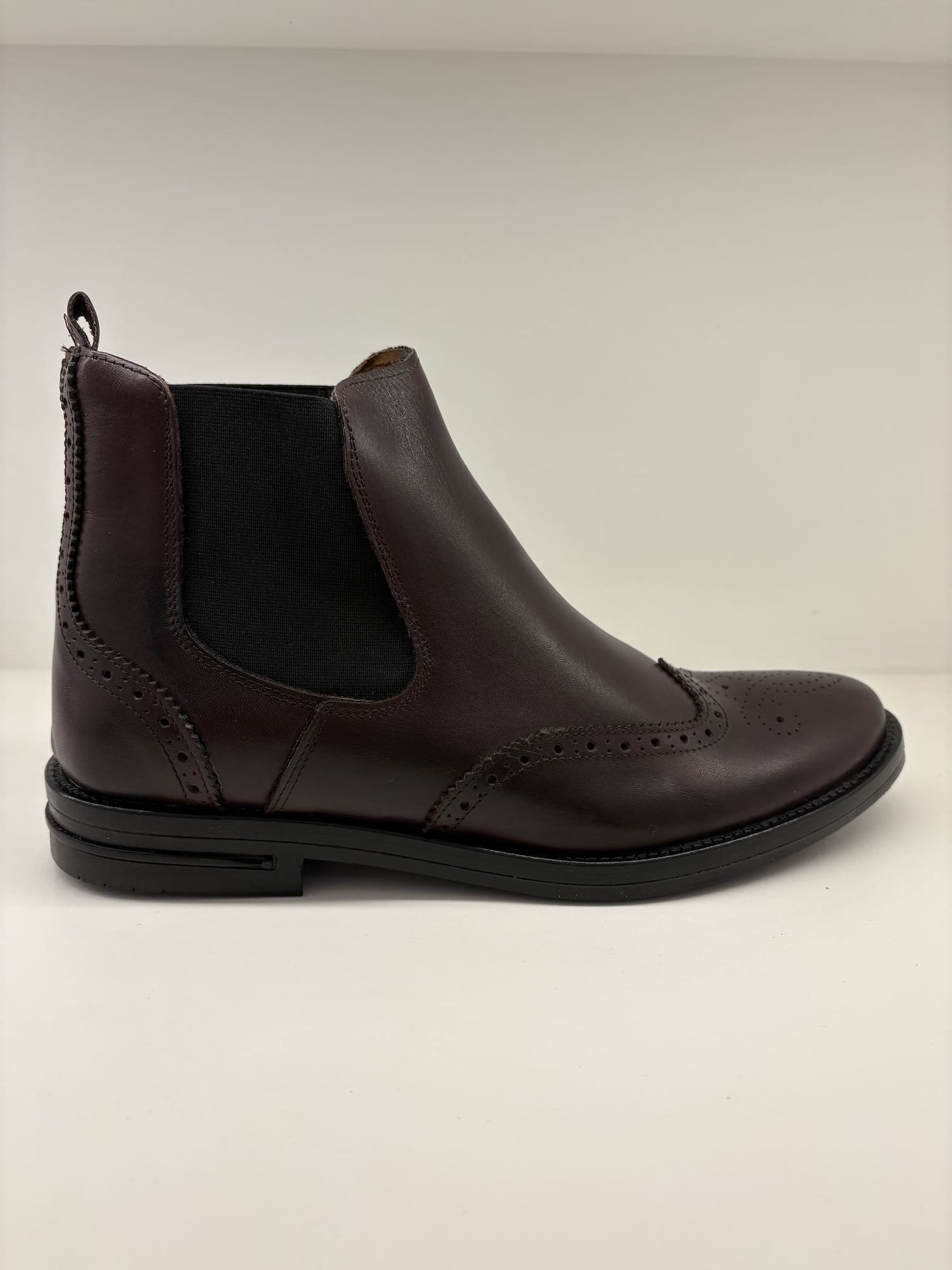 Stivaletto in pelle punta inglese