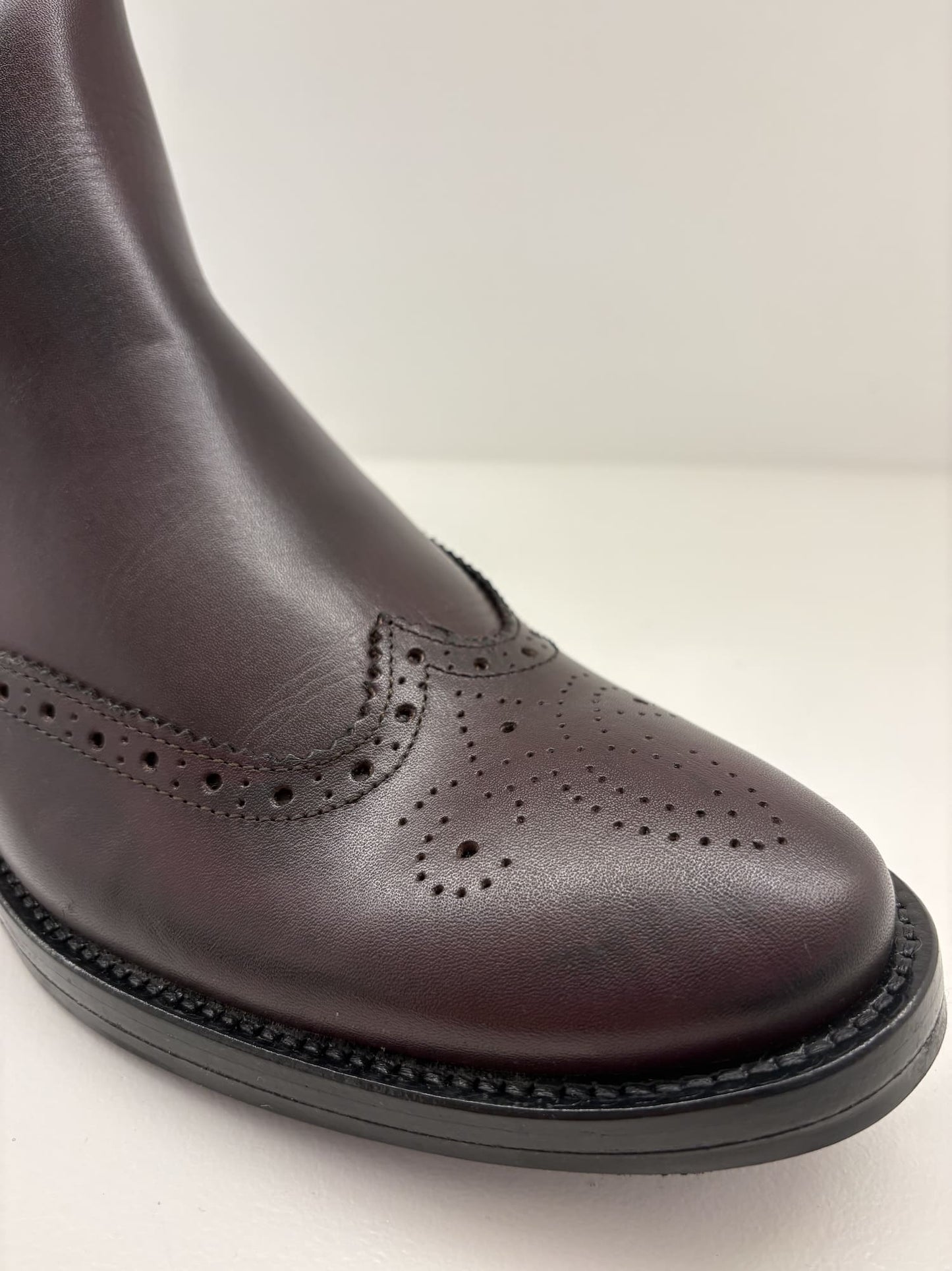 Stivaletto in pelle punta inglese