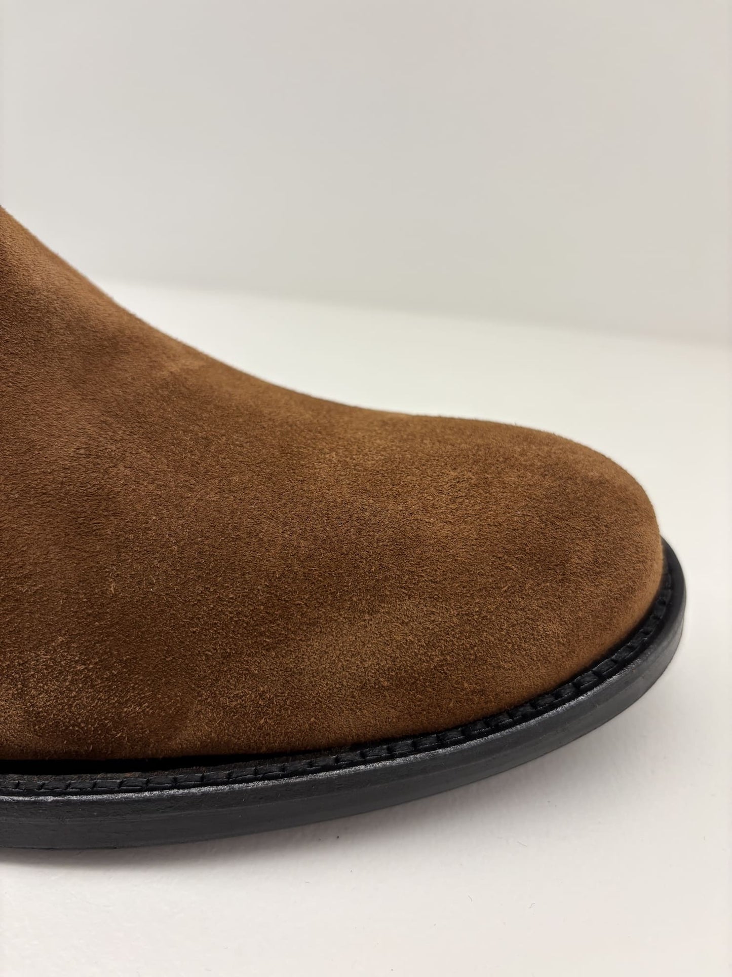 Stivaletto in camoscio tabacco