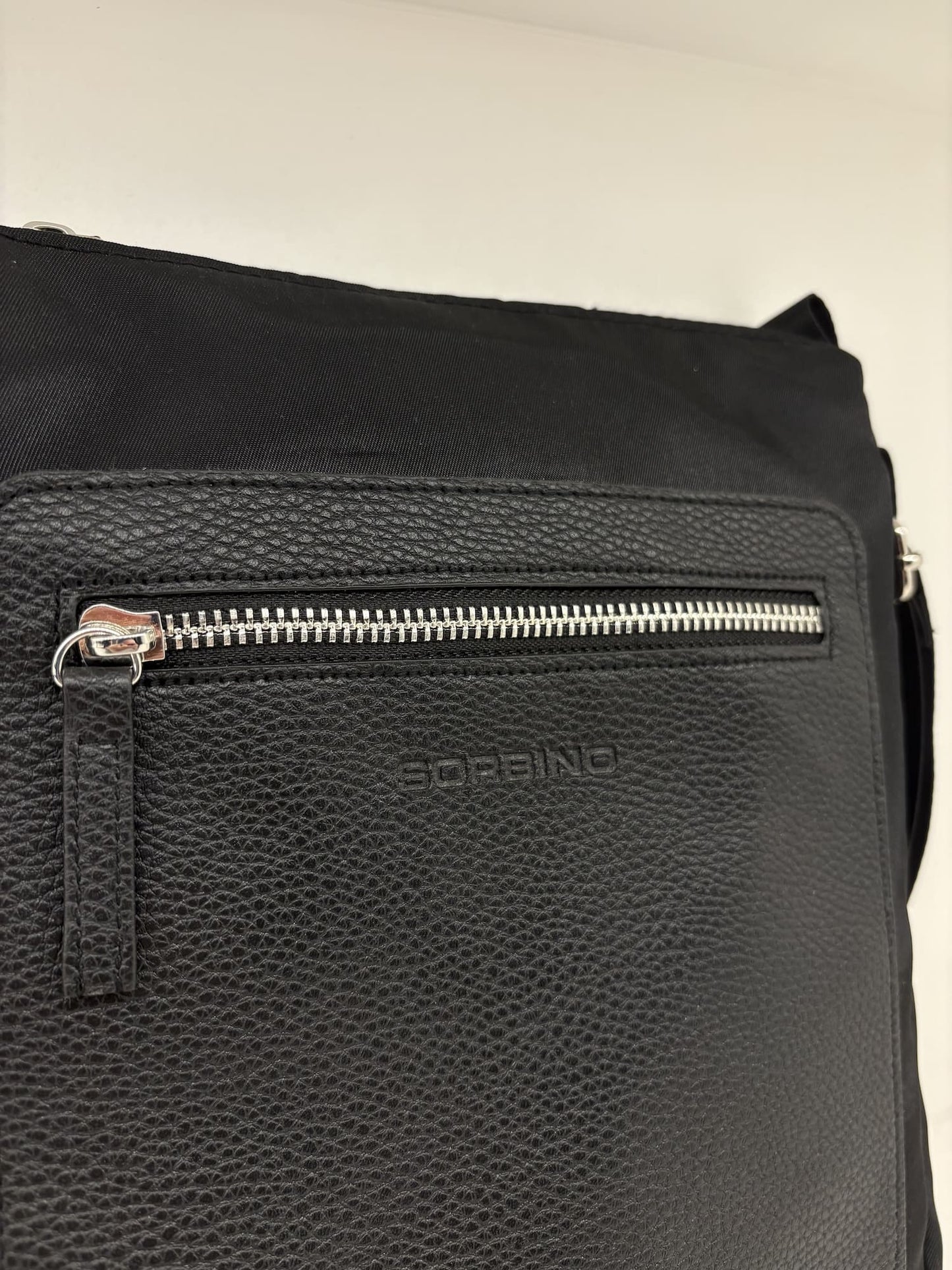 Borsello a tracolla Sorbino con doppia zip