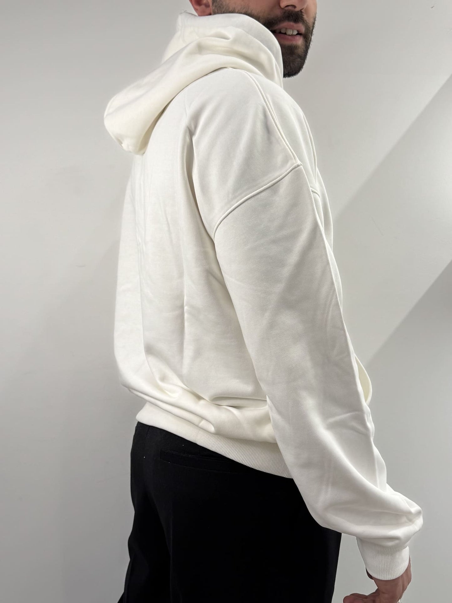 Felpa basic con cappuccio